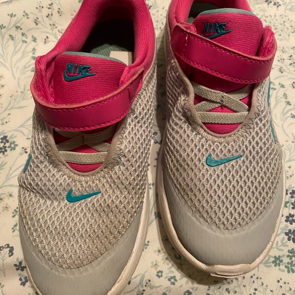 Toddler girls size 10 Nikes
